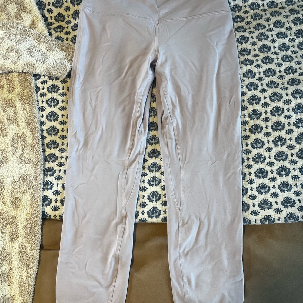 Women's lilac lulu lemon aligns